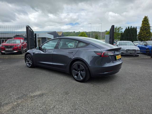 2022 Tesla Model 3 (Dual Motor) Long Range Auto 4WDE 4dr