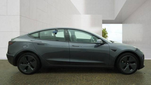 2022 Tesla Model 3 (Dual Motor) Long Range Auto 4WDE 4dr