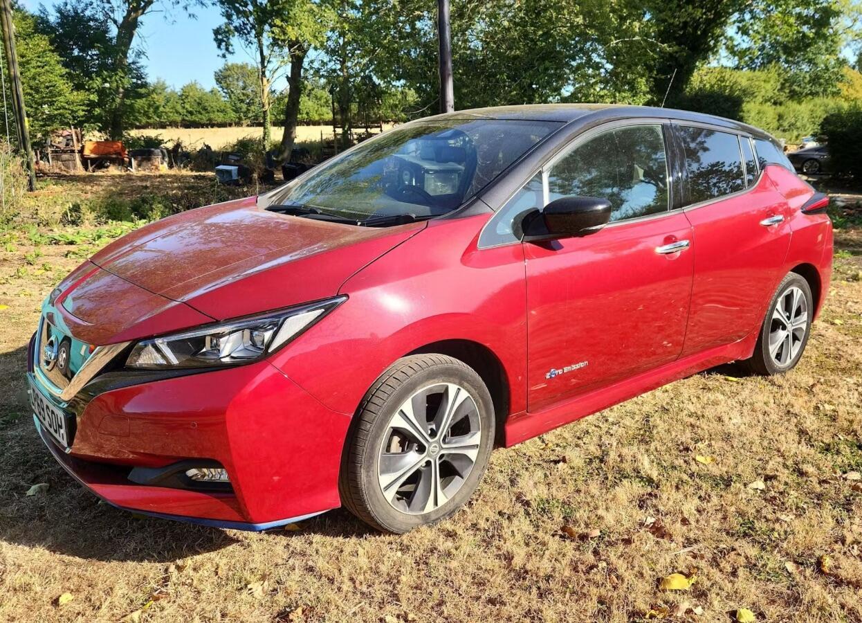 2020 NISSAN LEAF