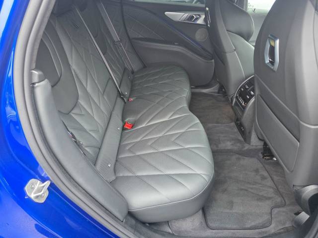 2025 BMW Xm 3.0 50e 25.7kWh Auto xDrive Euro 6 (s/s) 5dr
