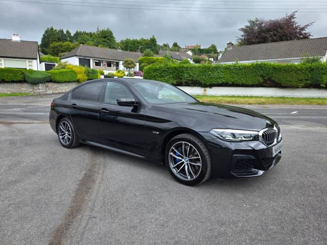 BMW 5 Series 2.0 530e 12kWh M Sport Steptronic Euro 6 (s/s) 4dr Saloon Hybrid Black
