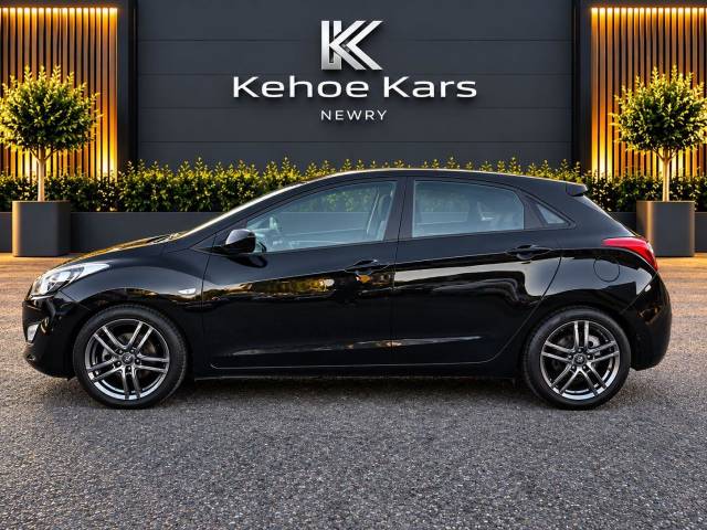2014 Hyundai i30 1.6 CRDi Blue Drive Active Euro 5 (s/s) 5dr