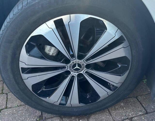 2022 Mercedes-Benz Eqc EQC 400 80kWh Sport Auto 4MATIC 5dr
